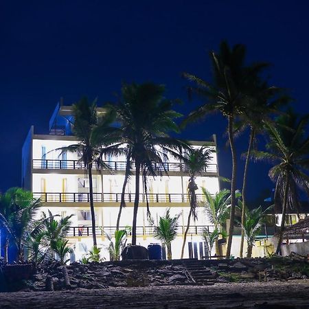 Hotel Ocean Edge Hikka à Hikkaduwa Extérieur photo