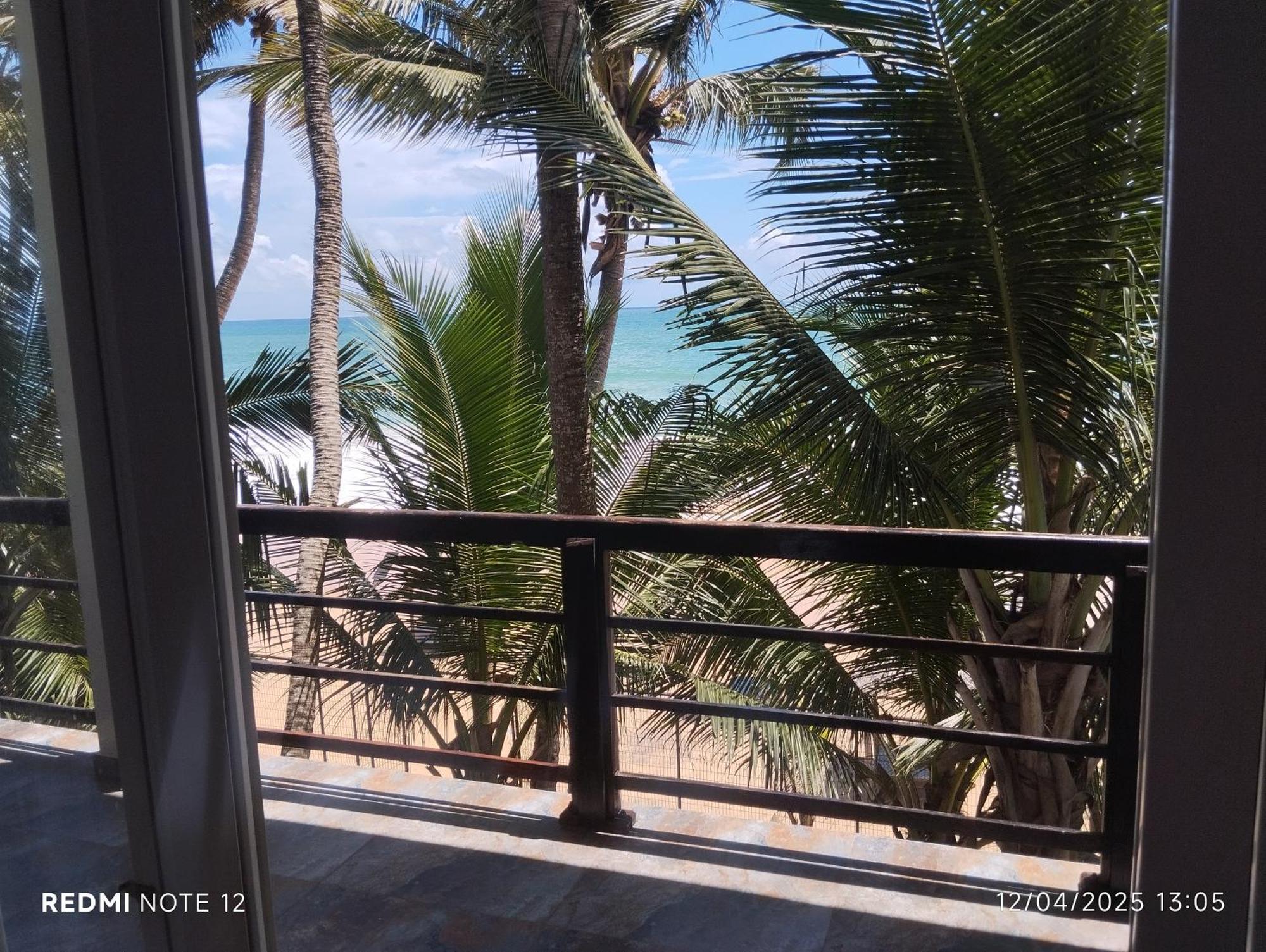 Hotel Ocean Edge Hikka à Hikkaduwa Extérieur photo