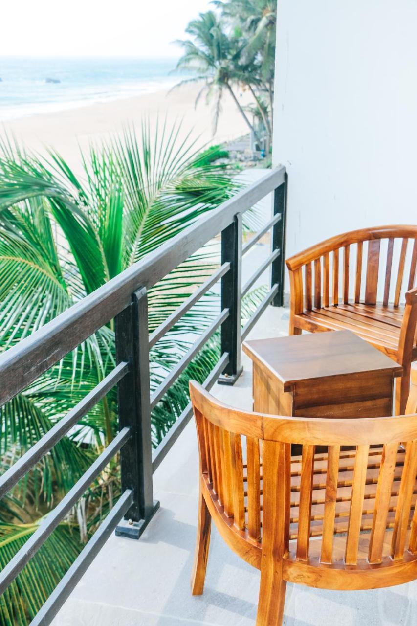 Hotel Ocean Edge Hikka à Hikkaduwa Extérieur photo